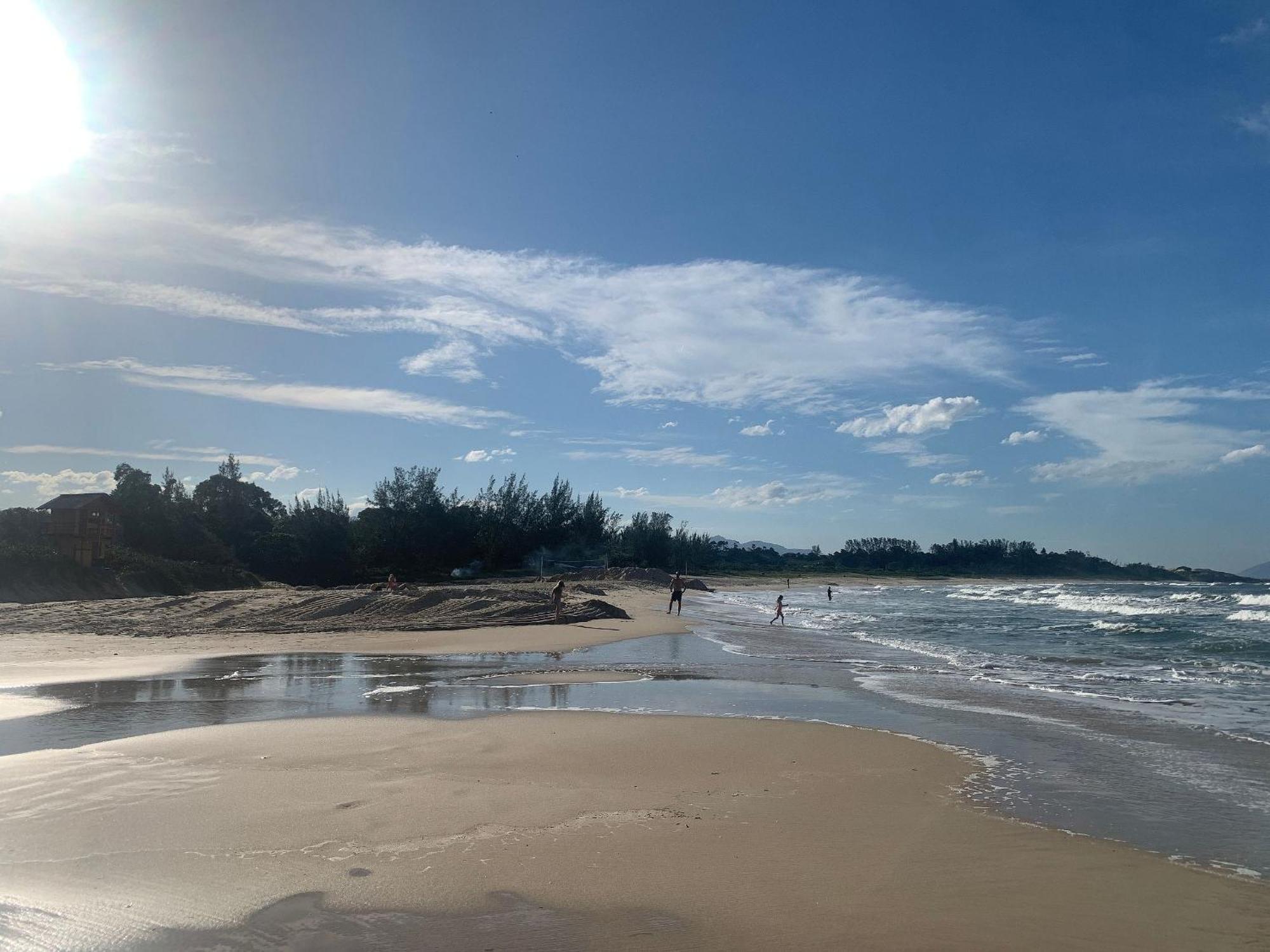 Pousada Buena Onda - Garopaba-Sc - 50M Da Praia エクステリア 写真