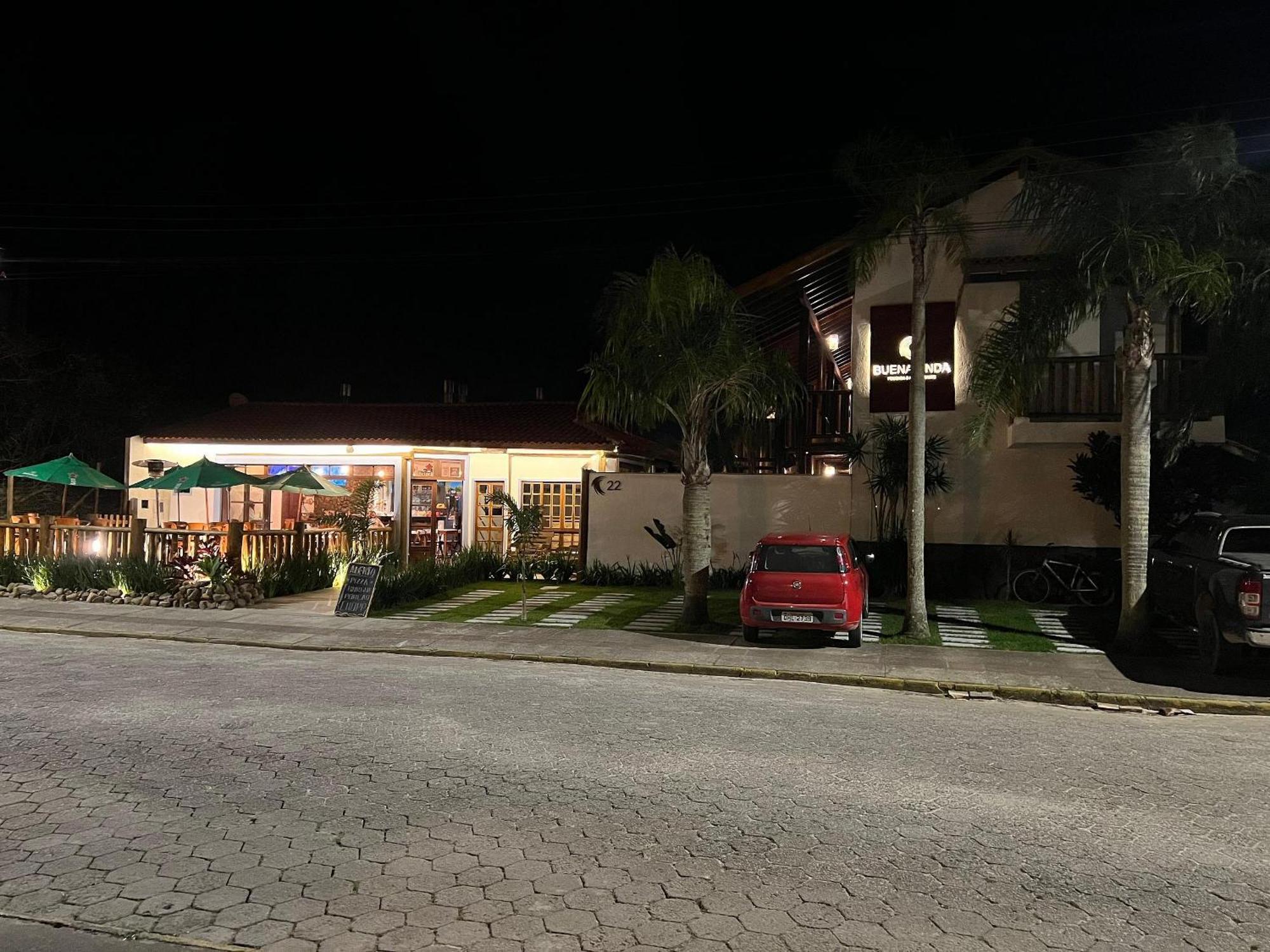 Pousada Buena Onda - Garopaba-Sc - 50M Da Praia エクステリア 写真